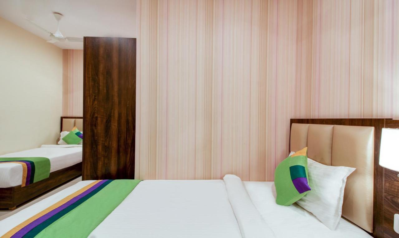Treebo Trend Sindhura Grand Hotel Hyderabad Exterior photo