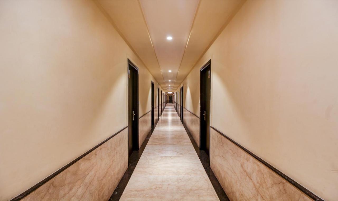 Treebo Trend Sindhura Grand Hotel Hyderabad Exterior photo