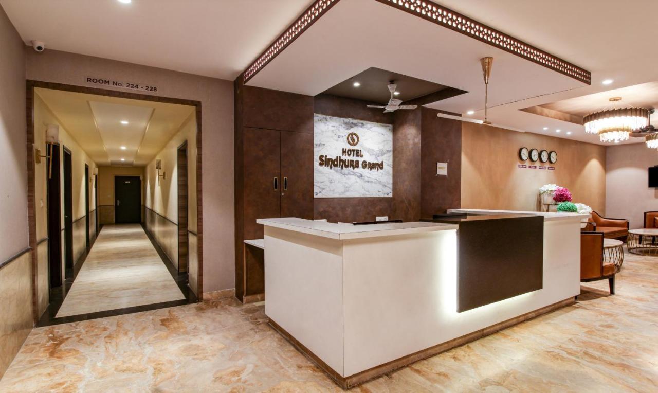 Treebo Trend Sindhura Grand Hotel Hyderabad Exterior photo